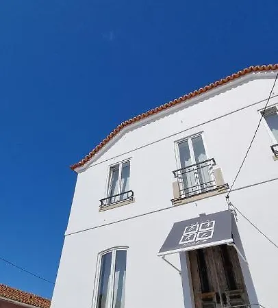 Casa Barr بيت ضيافة Trafaria